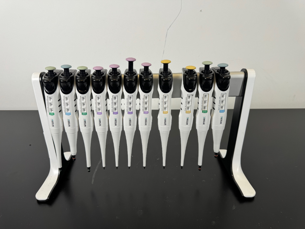 Image of Integra Single Channel Electronic Pipettes - Quantity 11